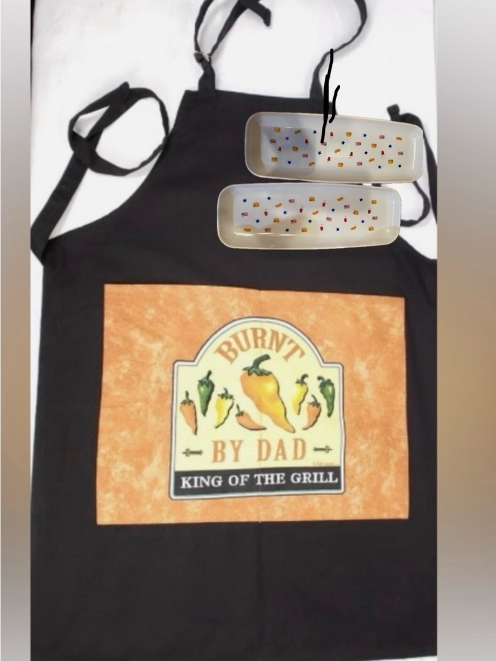 Burnt By Dad mens Apron - 'King of the Grill' plus 2 hotdog serving trays